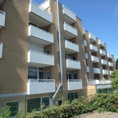 Apartmenthaus Frauenpreiss 60 アパート クックスハーフェン