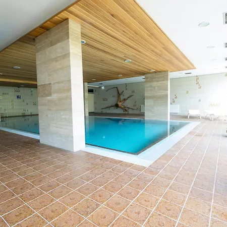Apartmenthaus Frauenpreiss 60 *